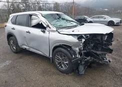 5N1BT3AB5RC690725: 43620358