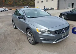 YV4612UM9G2000557: 43625224