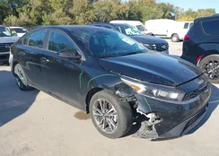 3KPF24AD8RE732040: 43628199