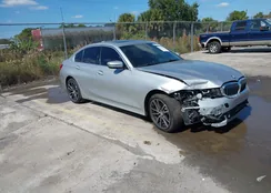 WBA5R1C53KFH11233: 43629719