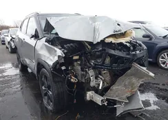 3C4NJDBB8MT501283: 43641592