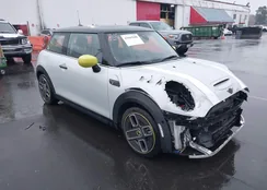 WMW13DJ03P2T63633: 43669688