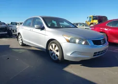 1HGCP268X9A117076: 43677063