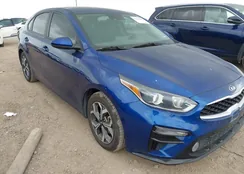 3KPF24AD8ME412564: 43692632