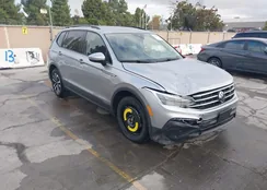 3VVRB7AX2RM048228: 43704447