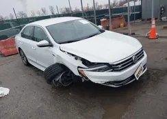 1VWDT7A37HC043834: 43727544