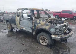 1FTRX18L6YNB25588: 43741694