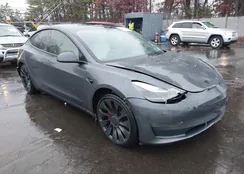 5YJ3E1EC2NF269861: 43745300