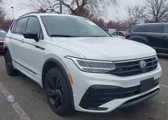 3VV8B7AX8RM177845: 43762977