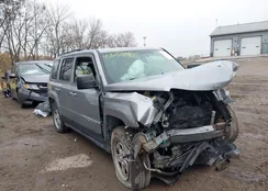 1C4NJRBB8GD685888: 43772188