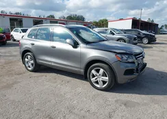 WVGEP9BP3ED015037: 43784457