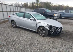 1N4BL4DW5NN351153: 43843331