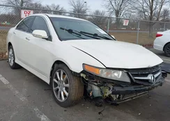 JH4CL96828C004985: 43868324