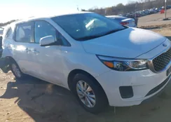 KNDMB5C1XH6239237: 43870575