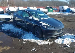 5YJ3E1EB1SF021815: 43877713