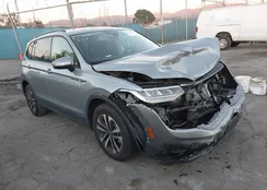 3VVRB7AX5RM106302: 43879339