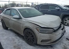 3VWC57BU7MM035657: 43880118