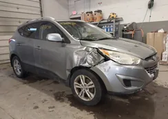 KM8JUCAC4AU061053: 43888788