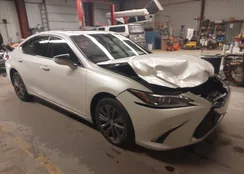 58ABZ1B13KU017305: 43896149