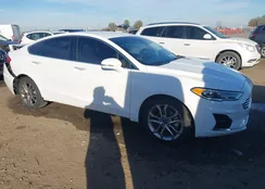 3FA6P0CD1KR150132: 43898842