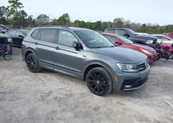 3VV3B7AX3LM176183: 43899035