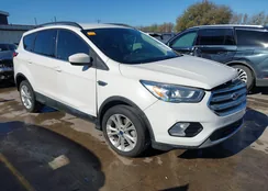 1FMCU0HD0JUA72282: 43899767