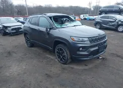 3C4NJDBB6NT197095: 43901699