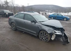 3VW4A7AJ4DM208705: 44504220