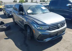 3VV8B7AX4RM199583: 44522848