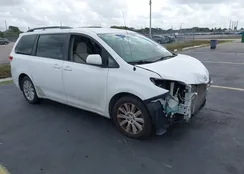 5TDJK3DC3CS030678: 44523060