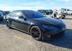 5YJSA1E21FF105775: 44523341