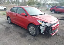 3KPA24AD3LE275445: 44527341