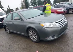 4T1BK3DB8BU385704: 44530274