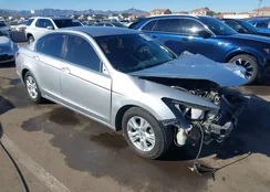 1HGCP2F4XAA124952: 44531610