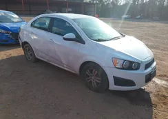 1G1JC5SH6E4178418: 44554647