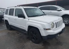 1C4NJPFB0CD707097: 44567206