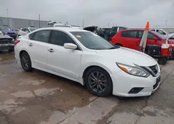 1N4AL3AP8HN330711: 44570045