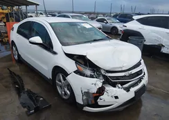 1G1RE6E41EU150330: 44571532