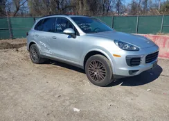 WP1AA2A23HKA84228: 44574121