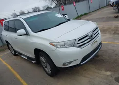 5TDYK3EH8CS052782: 44586079