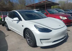 5YJ3E1EA3MF976299: 44589553