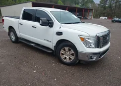 1N6AA1E67HN501273: 44599463