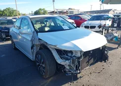 1HGCR6F50FA012405: 44607417