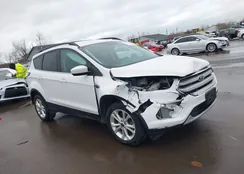 1FMCU9GD5HUE44571: 44612005