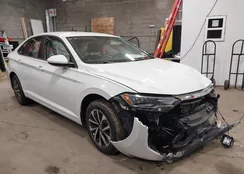 3VWNM7BU5NM025660: 44622543