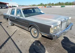 1LNBM83F3JY709144: 44623729