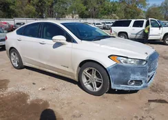 3FA6P0LU1DR107915: 44623928