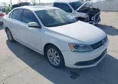 3VWD07AJ9EM368065: 44641588