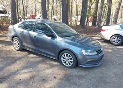 3VWD17AJ5FM230814: 44661456