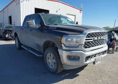 3C6UR5DJ0RG366564: 44698117